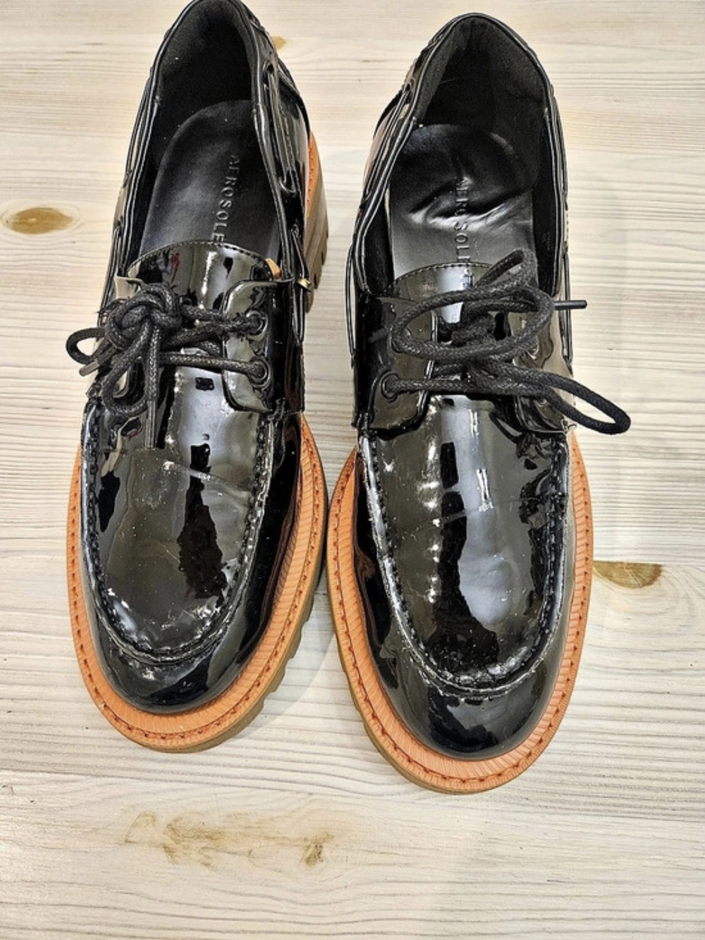 Aerosoles Russell Patent Lug Sole Lace-Up Oxfords in Black
